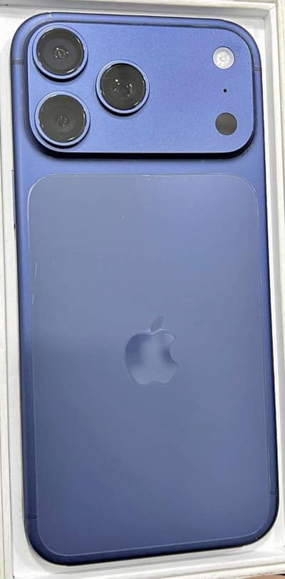 Iphone 17 pro max 256 gb battery  cycle count 57 dual sim PTA