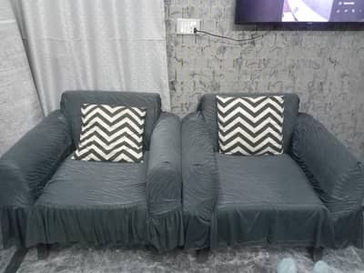 7 Seater grey sofa set used in good condition