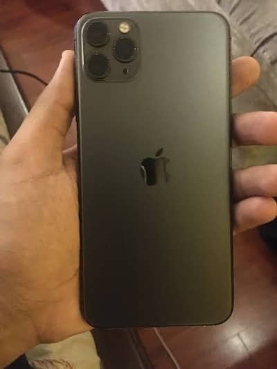 I phone 11 pro 64gb grey clr 10/10 condition water pack pta approved
