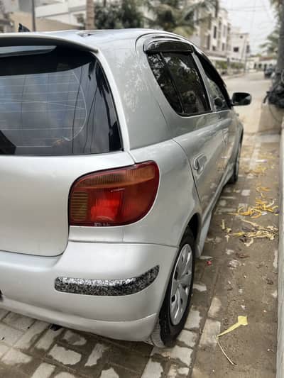 Toyota vitz 2004