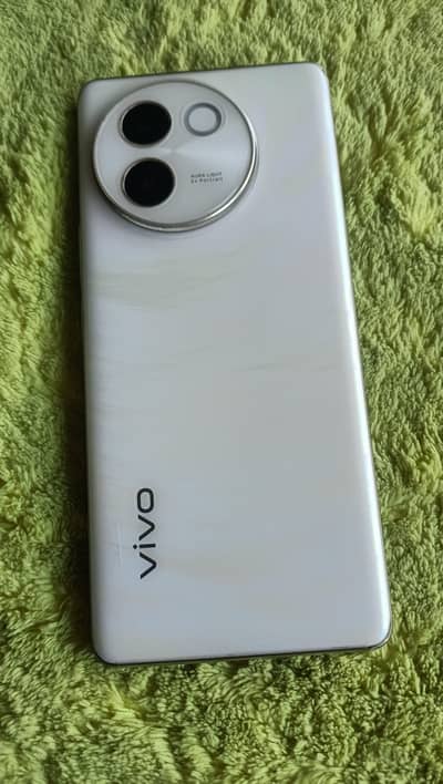 vivo v30e 8 GB 256 GB