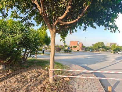 Get In Touch Now To Buy A Commercial Plot In Top City 1 - Block G