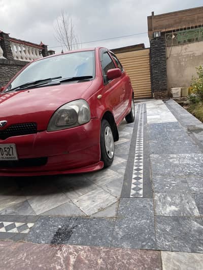 Vitz 2001/2013 Islamabad registered 70% genuine