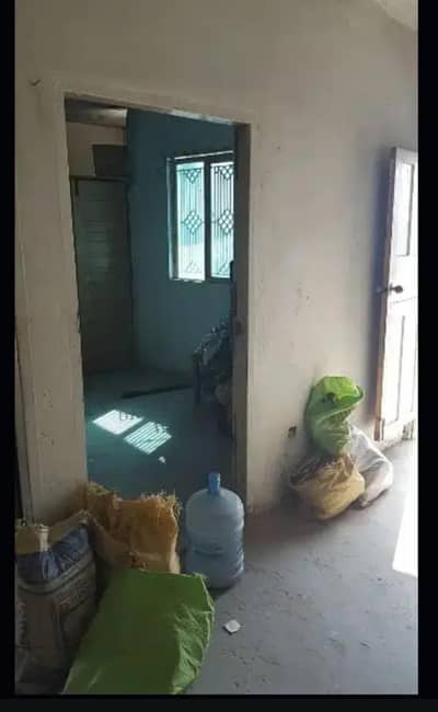 Corner flat for sale exchange posible any of vehicles