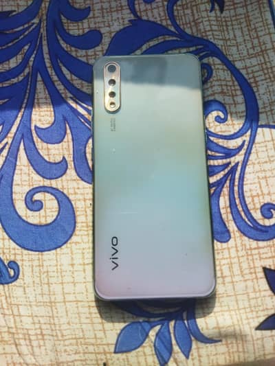 vivo S1