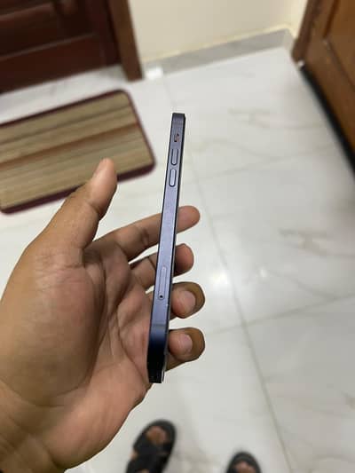 IPHONE 12 PTA 128 GB PRICE IS NEGOTIABLE