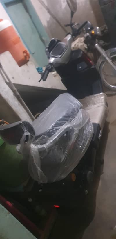 Super Star REMU 2025-26 E. V Scooty (Electric)