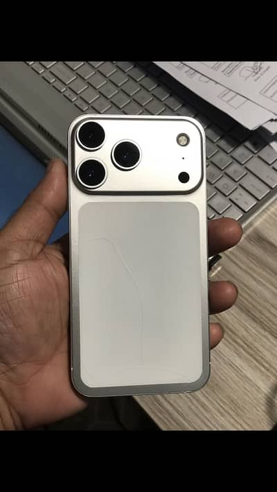 Xr covert Iphone 17 pro