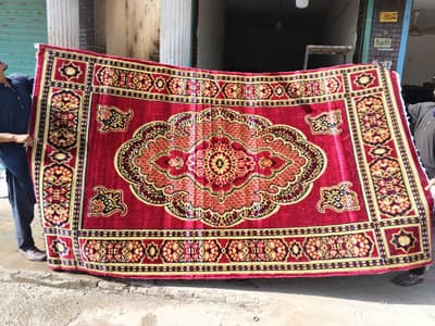 Qaleen Centerpiece For Home Decor