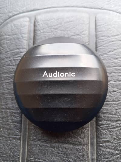 Audionic 695