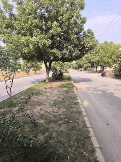 GARDEN CITY - LEASE 200 SQY PLOT BLOCK A, 50 FEET ROAD
