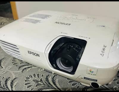 Epson projector  1080p