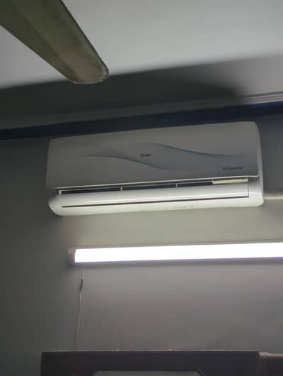 Haier Split AC DC Inverter