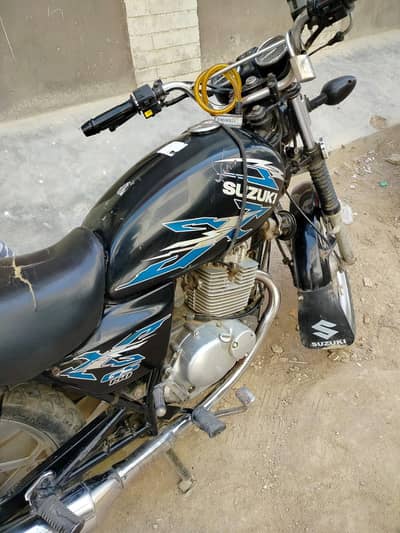 Suzuki 150 SE (special edition) urgent sale
