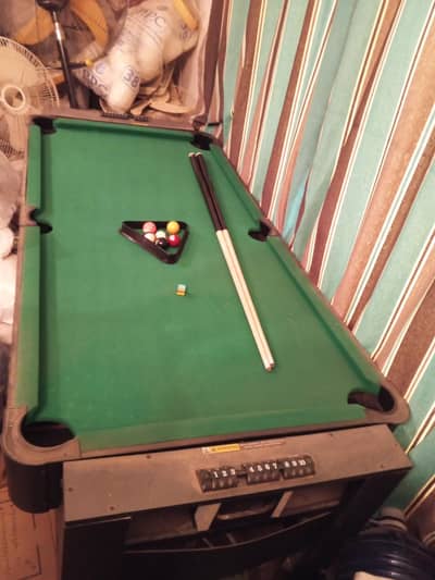 snooker table good condition