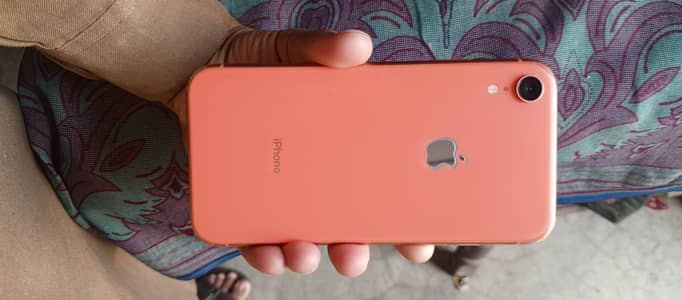 IPHONE XR 64 Gb Battery 79