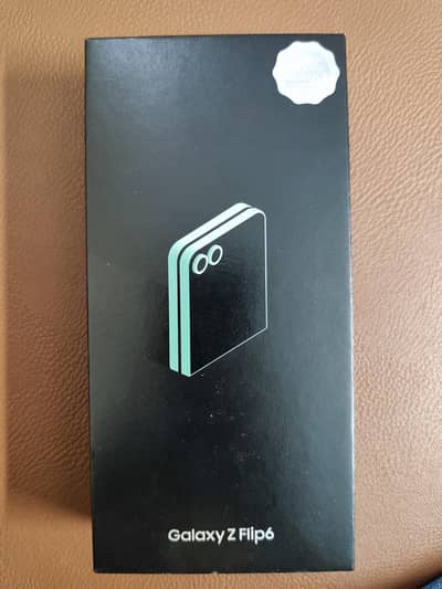 Uses Samsung Z Flip 6 Home Used for sell