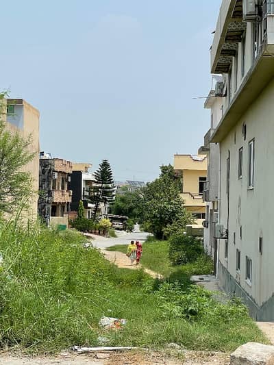 10 Marla Plot For Sale F15