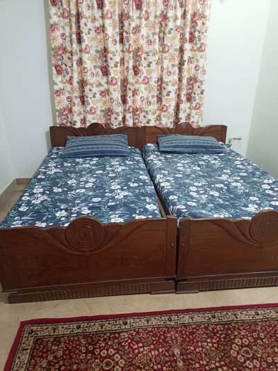 single beds for sale in excelent condition