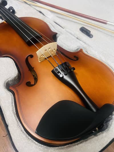 Violin For sale / Musical Instruments/ Violin