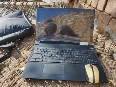 TOSHIBA Core i7  RAM. 4GB  ROM. 128