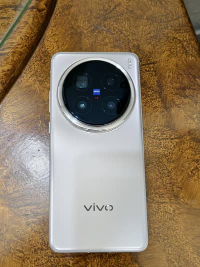 vivo x200 pro 10/10 condition