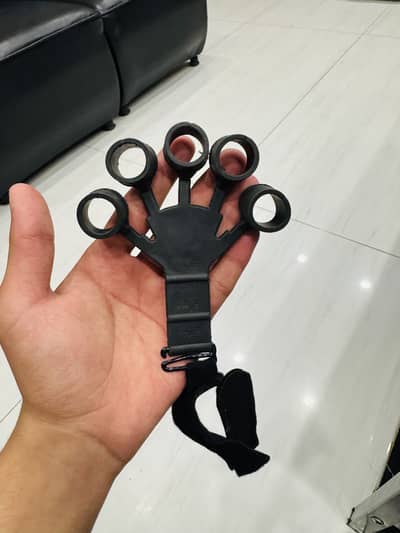 Finger Resistance Trainer / Hand Grip (13lbs, 17lbs, 21lbs) – No Box