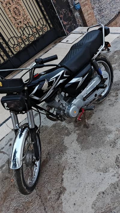 Honda 125  engine pack hai