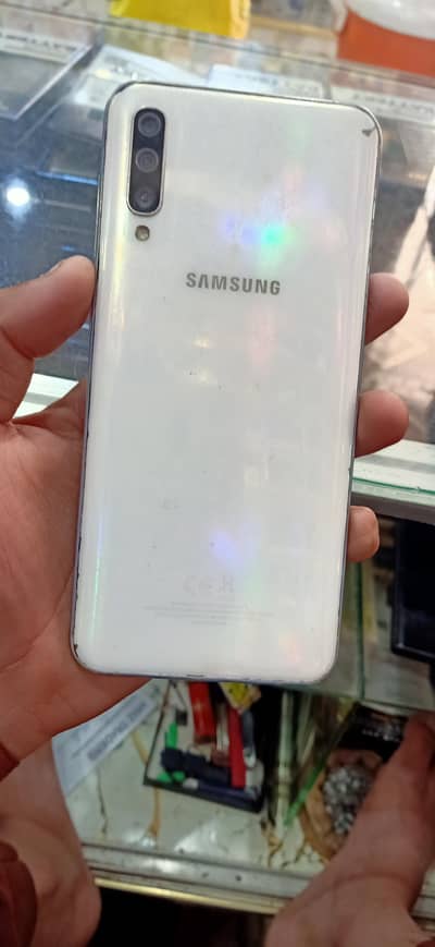 Samsung A50