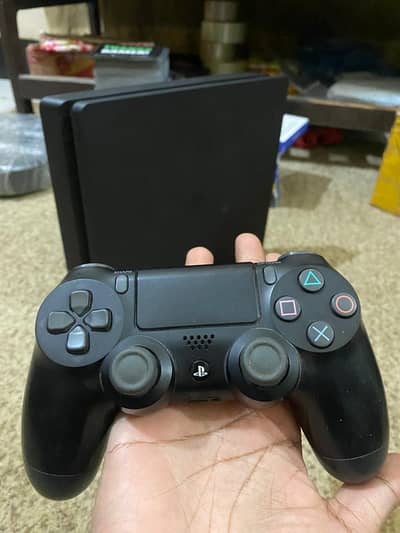 PS4 Slim 1TB Jailbreak original box ,Orginal controller  Playstation