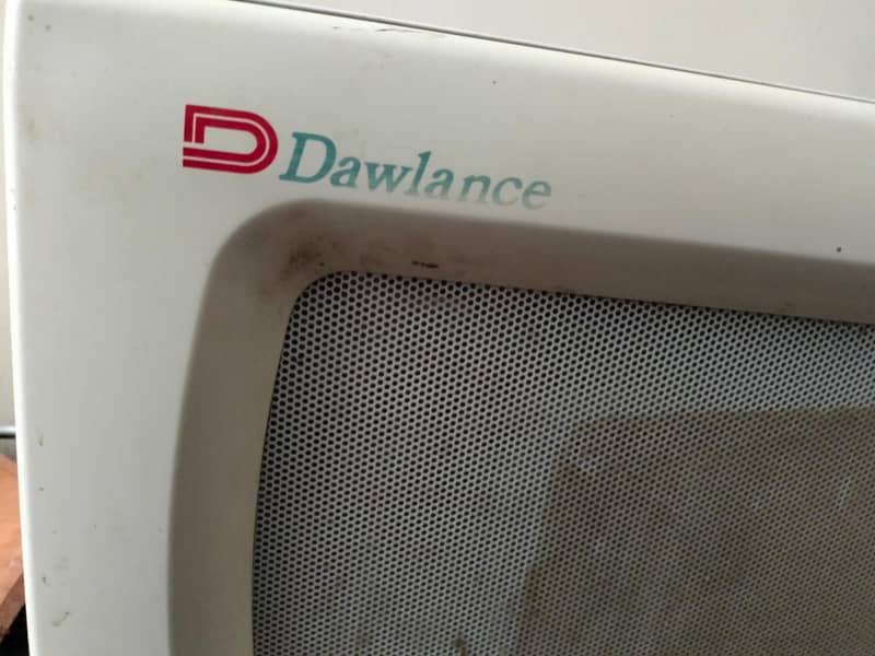 Dawlance microwave 1