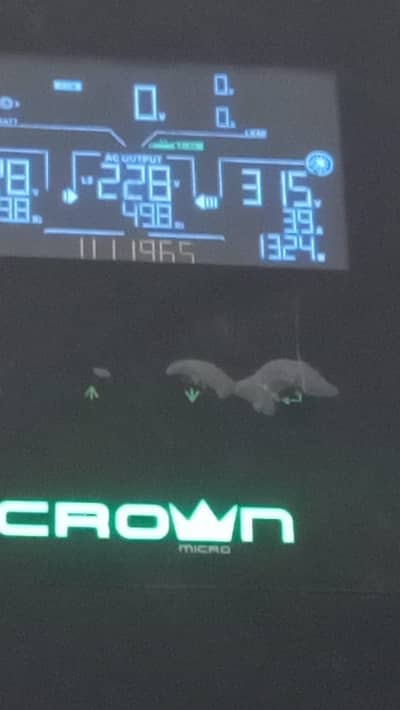 Crown Solar Invertor Xevier II 5.6 Kw, working and in good condition