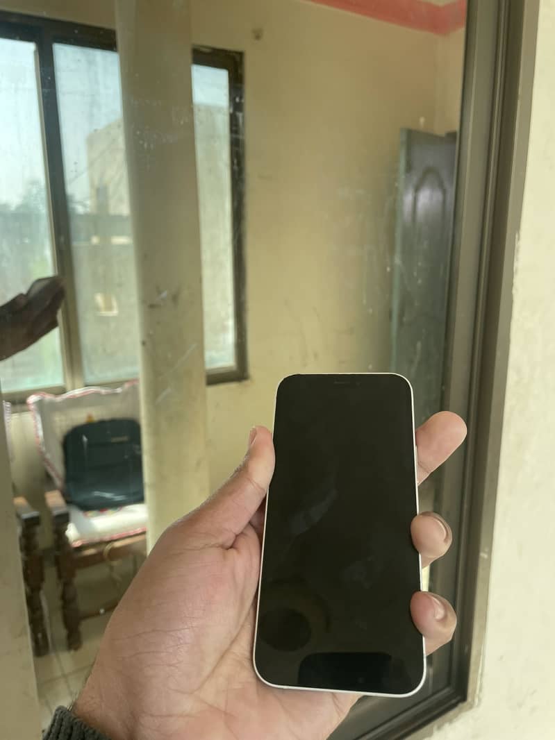 iPhone 12mini 4