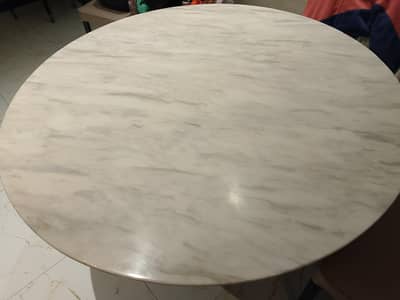 Marble round table good condition