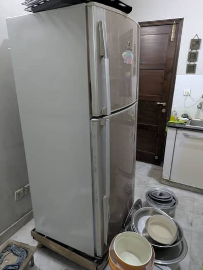 Dawlance fridge 16 cubic foot