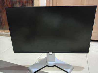 Dell 24 Inch Borderless Monitor\Led - Used, Excellent Condition