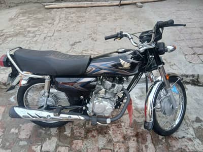 Honda CG 125 2025