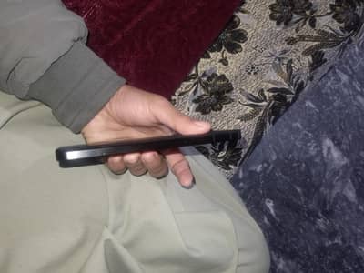 aqous r7 12/256gb snapdragon 8gen1 10/10 official approved