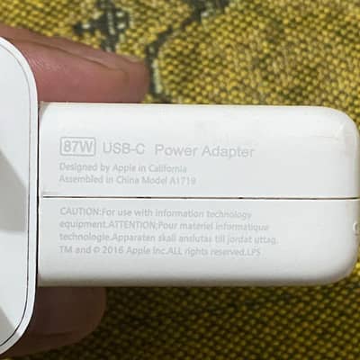 87 watt c-type power adopter of Mac book 100 percent original