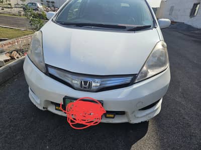 Honda fit shuttle RS hybrid