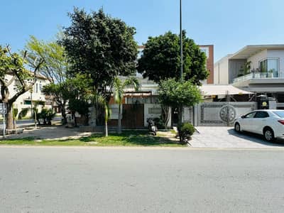 1 Kanal Full Basement Modern Corner Bungalow For Sale Phase 5