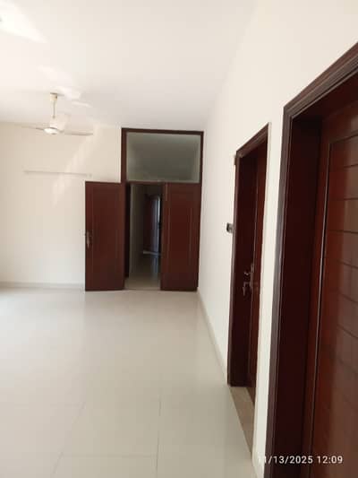 Defence 1000 Yards Bungalow For Rent Phase-5 Single Story