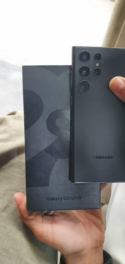 Samsung s22ultra with box