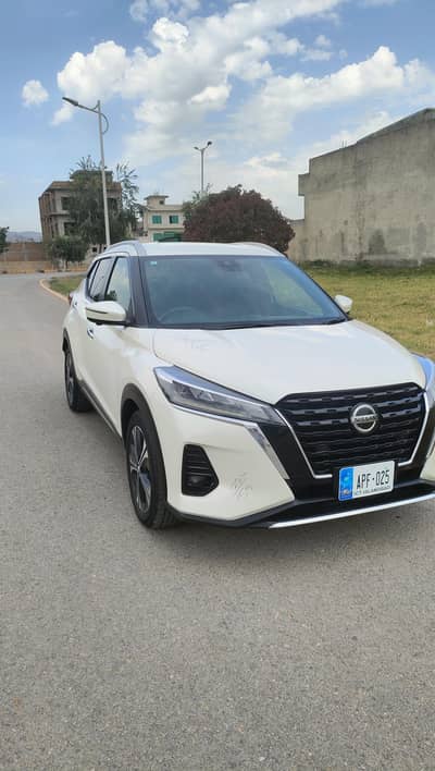 Nissan kicks 2020 and 2025 import