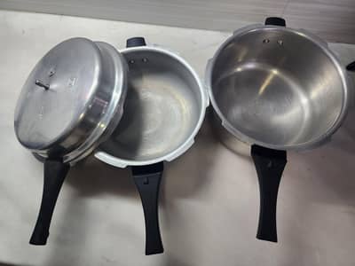 Prestige Pressure Cooker Set – 2 Cookers with Lid | Original