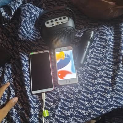 iphone Vivo speakr and pawar back