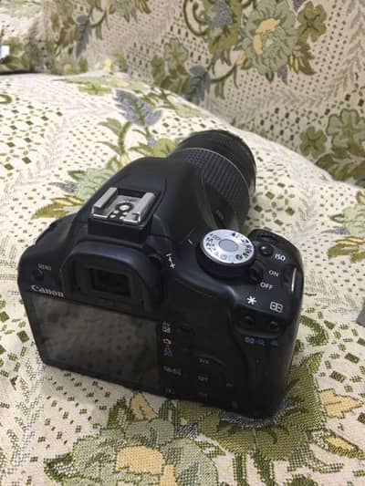DSLR Canon D500 | Plus 32 GBs Memory Card