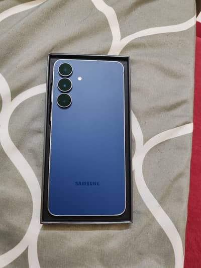 Samsung galaxy 25fe 8/256