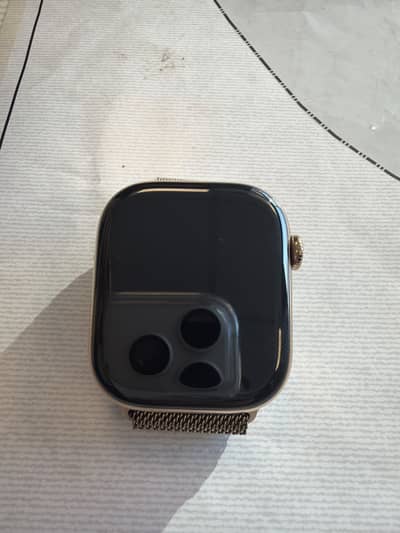 Apple Watch Series 10 46mm Gold Titanium