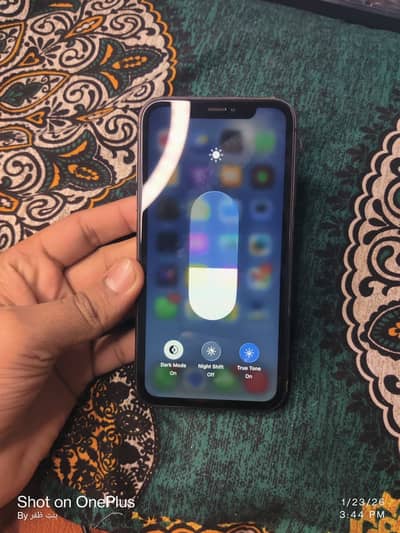 iPhone 11 64gb used in black colour good condition 9/10